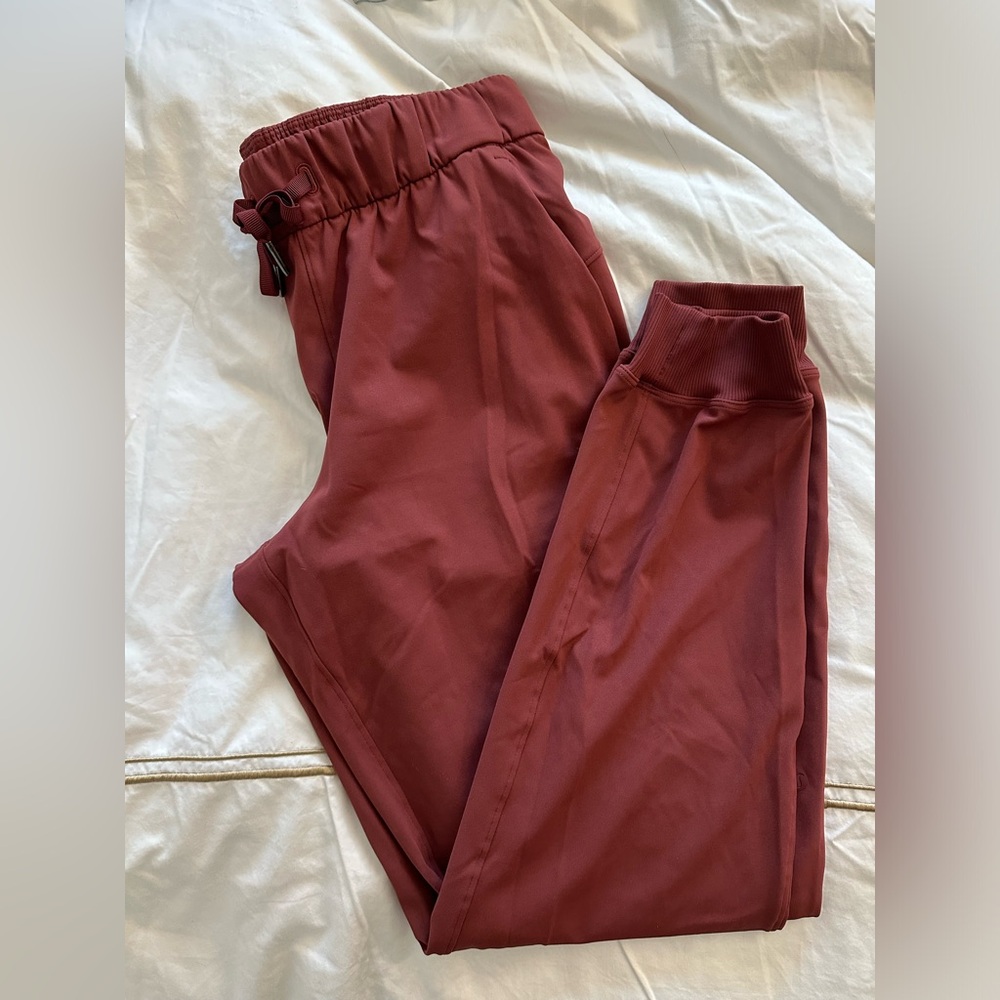 lululemon high rise jogger full length size 4